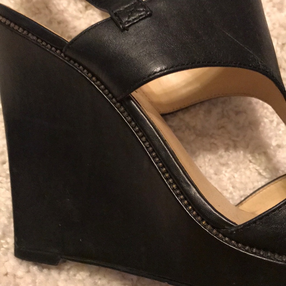 Shoes - Picture 4 of 5